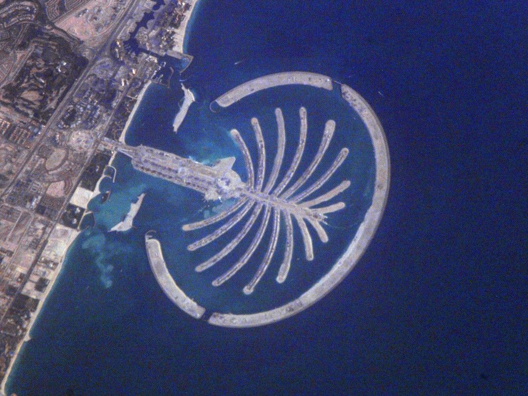 NASA view of Palm Jumeirah under construction on 1 April 2005